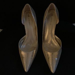 Anne. Klein Gold 3 inch high heels. Size 9 1/2 medium.  Excellent condition.